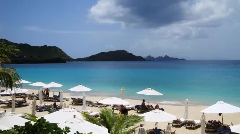 Photographie d'une plage de Saint-Barthélémy