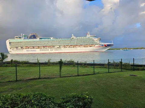 Photographie du bateau de croisière P&O Cruises de la compagnie britannique de croisières