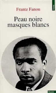 Première de couverture du livre Peau noire masques blancs