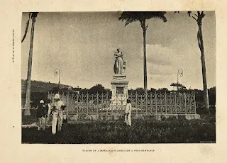 Photographie de la statue de Joséphine de Beauharnais